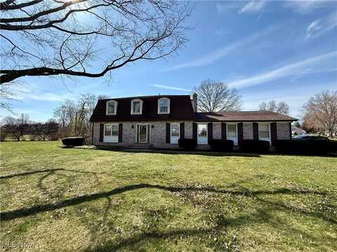 7455 Brushmore Avenue NW, North Canton, OH 44720