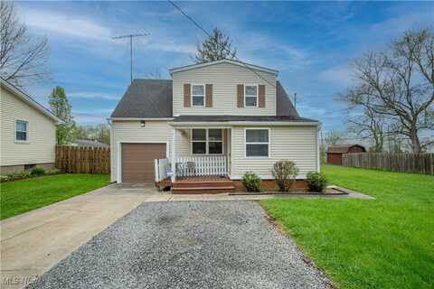 809 Althea Avenue NW, Warren, OH 44483