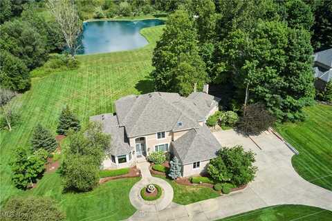 547 Heatherleigh Drive, Bath, OH 44333