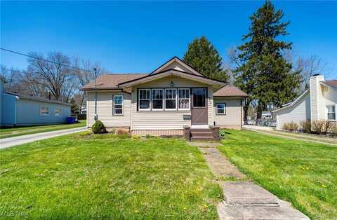812 Mill Road, Ravenna, OH 44266