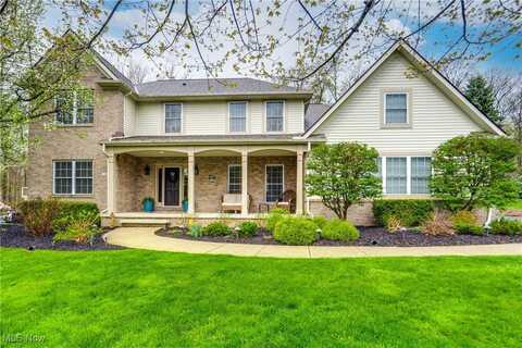 7860 Bainbrook Drive, Chagrin Falls, OH 44023