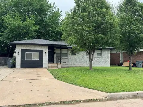 421 NW 57th St, Lawton, OK 73505
