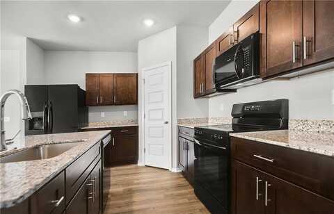 6600 NW Vandergriff Street, Bentonville, AR 72713