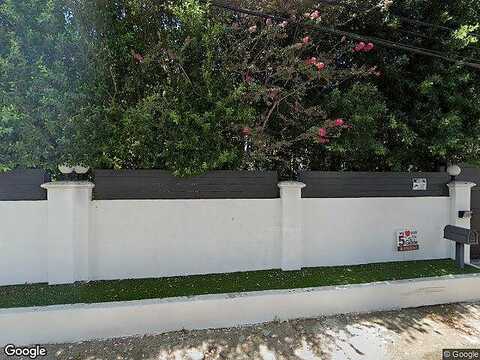 Shirley, TARZANA, CA 91356