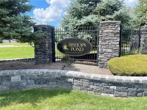 Bishops Pond, INDIANAPOLIS, IN 46268