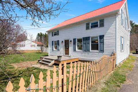 201 Sandhill Road, Essex, VT 05452