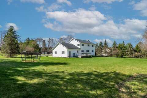 68 Beacon Heights, Clarendon, VT 05759