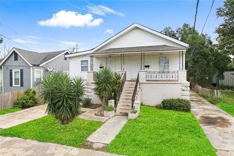 4967B DEMONTLUZIN Street, New Orleans, LA 70122