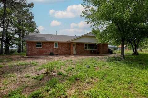 1414 N Eagle Road, Yale, OK 74085