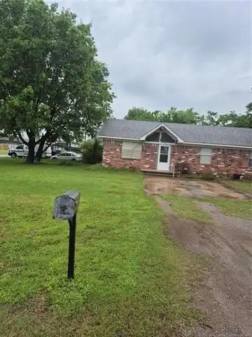 110 S E Avenue, Bixby, OK 74008