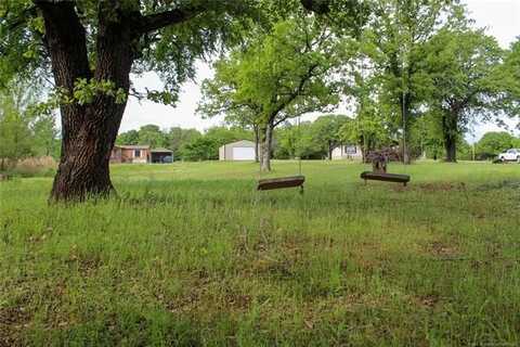 430250 E 1146 Road, Porum, OK 74455