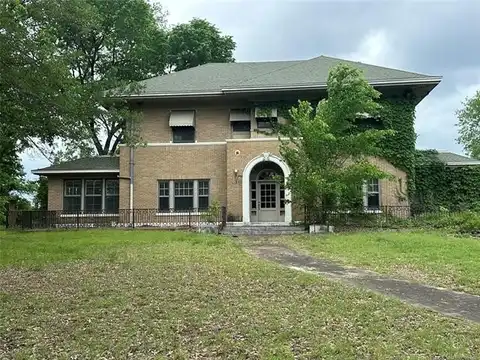 1508 S Woodland Drive, Okmulgee, OK 74447