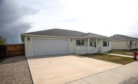 1110 E Madison St, Powell, WY 82435