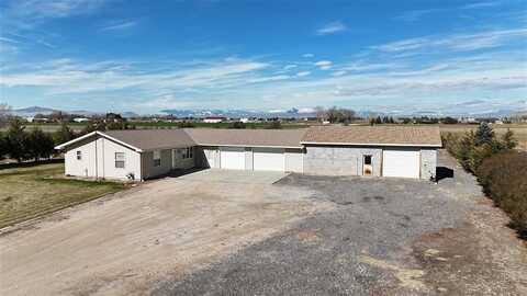 976 Ray Ct, Powell, WY 82435