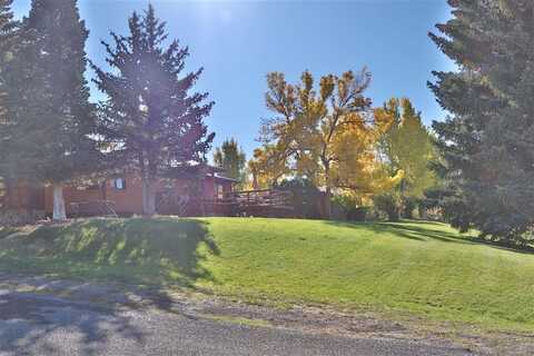 2051 Nevada St, Meeteetse, WY 82433