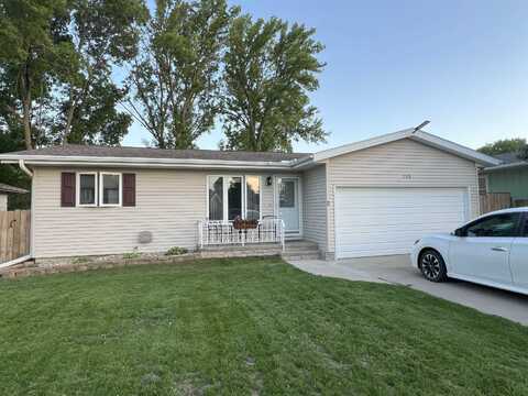 708 E 15th, South Sioux City, NE 68776
