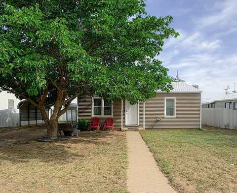 702 NW Ave F, Seminole, TX 79360