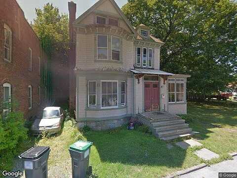 Waldron, HOOSICK FALLS, NY 12090