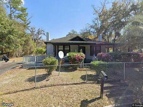 West, VALDOSTA, GA 31601