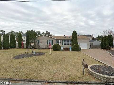 Fourth Ave, TOMS RIVER, NJ 08757