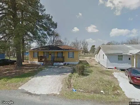 Maple, PINE BLUFF, AR 71603