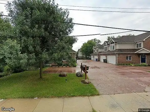 Roberts, PALOS HILLS, IL 60465