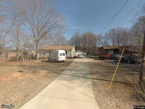 Hillcrest, EDEN, NC 27288