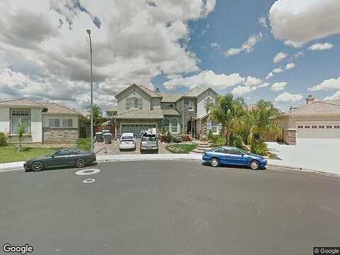 Star Lilly, VACAVILLE, CA 95687