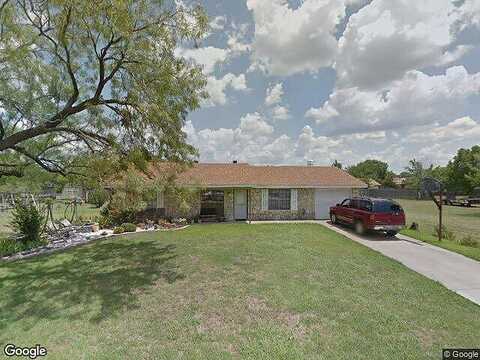 Melynn, GRANBURY, TX 76048