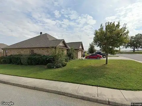 Jewels, LA VERNIA, TX 78121
