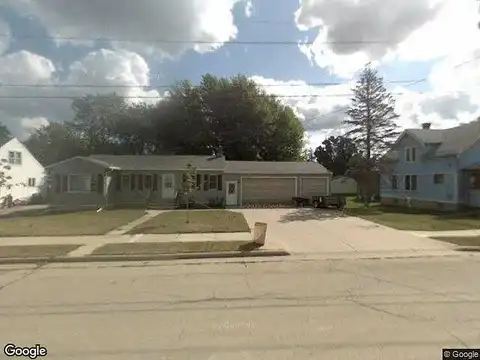 Maple, BLACK CREEK, WI 54106