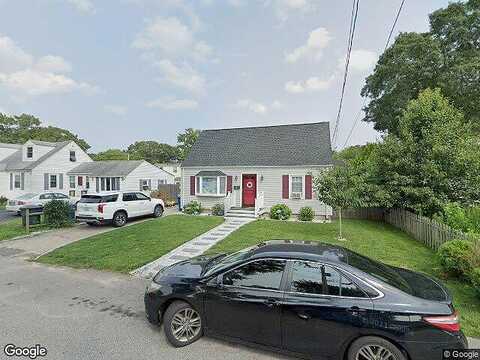 Uphill, WARWICK, RI 02886