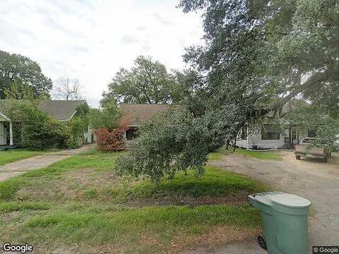 San Jacinto, BEAUMONT, TX 77701