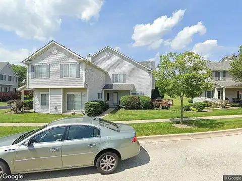 Castleshire, WOODSTOCK, IL 60098