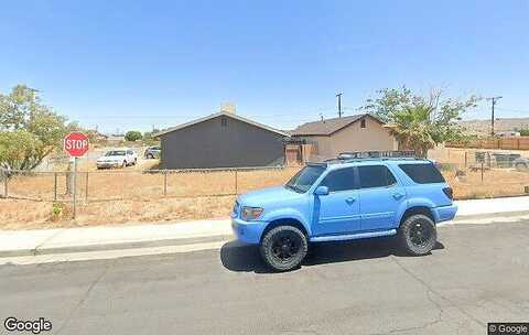 Mccall, RIDGECREST, CA 93555