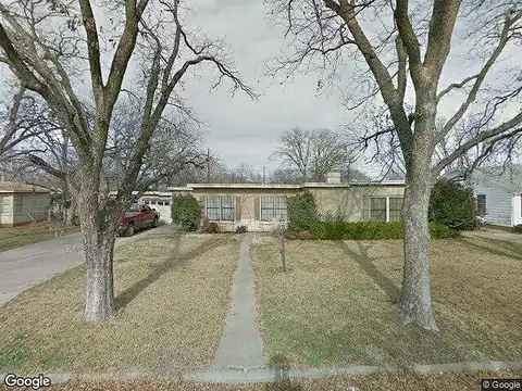 Oak, OLNEY, TX 76374
