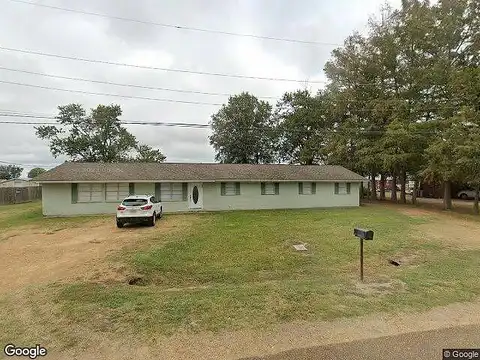Lyle, BELZONI, MS 39038