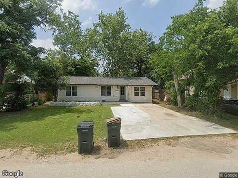 Pine, LULING, TX 78648