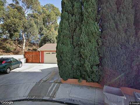 Pear, LYNWOOD, CA 90262