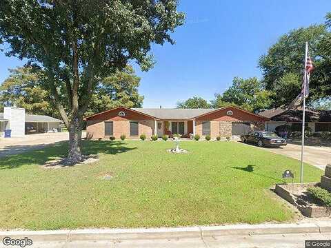 Colonial, CLEVELAND, MS 38732