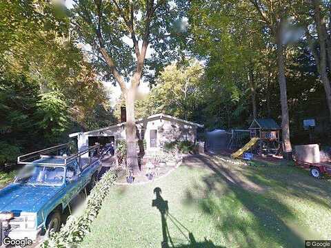 Highview, HARWINTON, CT 06791