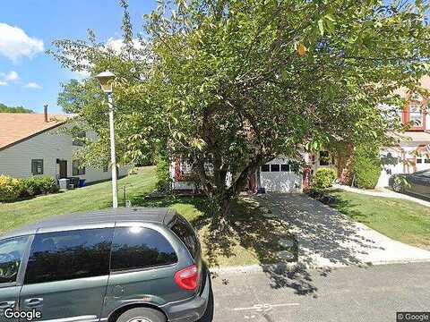 Lisa, MATAWAN, NJ 07747