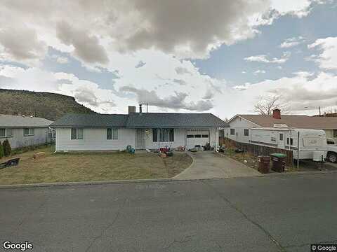 8Th, PRINEVILLE, OR 97754