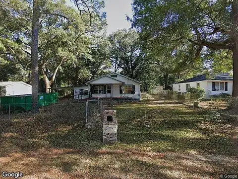 Oak Circle, BAINBRIDGE, GA 39817