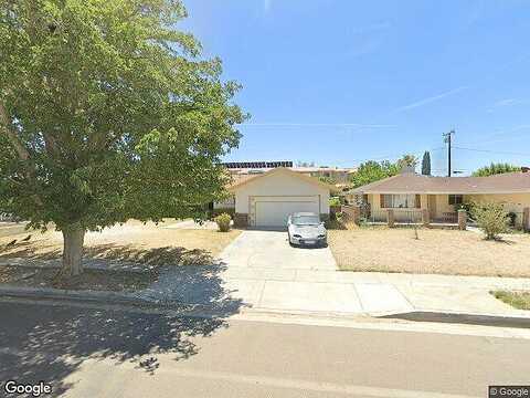 Avenue J8, LANCASTER, CA 93534
