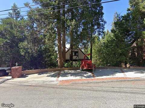 Grizzy, LAKE ARROWHEAD, CA 92352