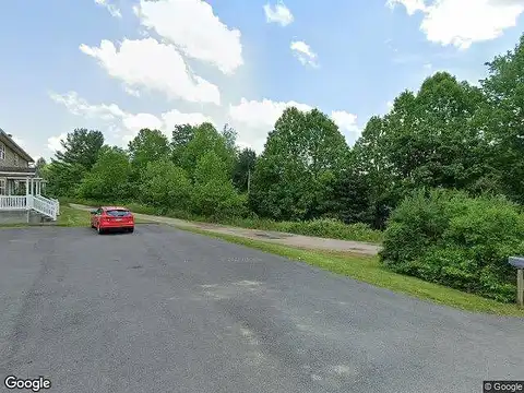 Sids Dr, HILLTOP, WV 25855