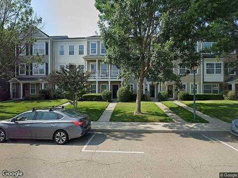 Maler, PATCHOGUE, NY 11772