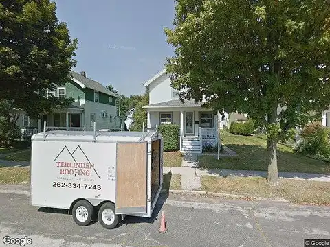 Willow, WEST BEND, WI 53095