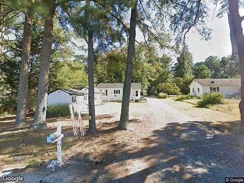 Robins Point, DELTAVILLE, VA 23043